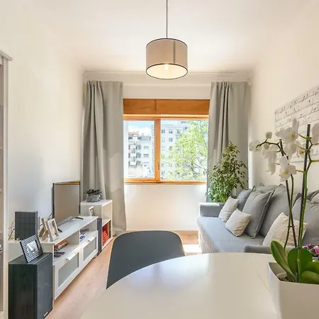 Lcc Ii - Calm And Comfort Ii Apartment Lisbon